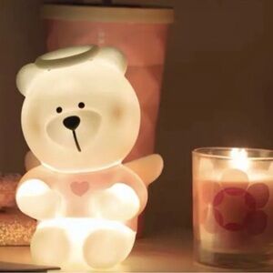 Starbucks Coffee China exclusive 2021 touch head angel bear light (NEW)